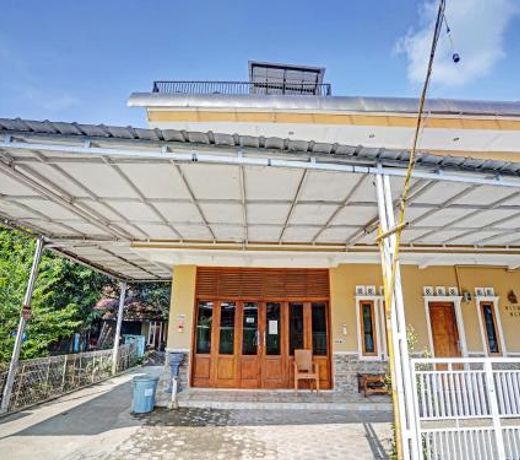 OYO 90416 Wisma Wayang Ajen Syariah