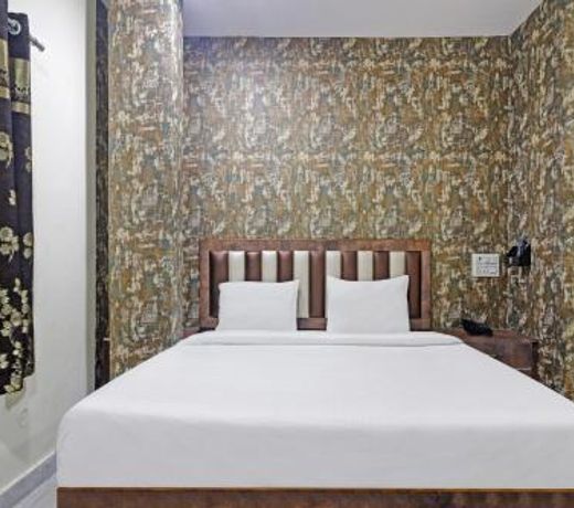 Collection O 80430 Stay 9 Hotel