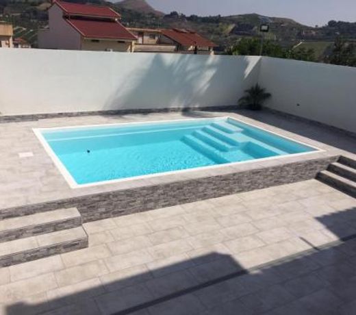 Appartamento con piscina nonna Enza