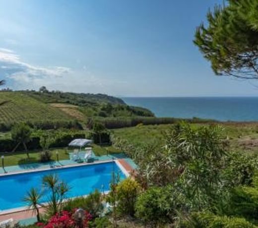 RIPARI DI GIOBBE 6&2, Emma Villas