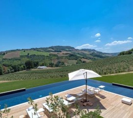 DIMORA MONTEFIORE 11, Emma Villas