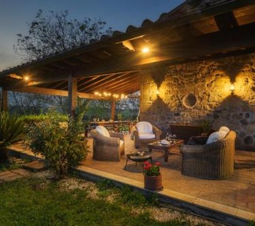 IL NOCETO 8, Emma Villas