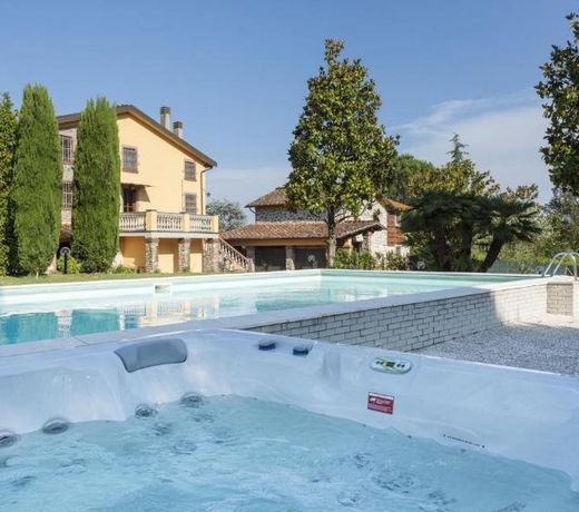 VILLA LEONE 12&2, Emma Villas