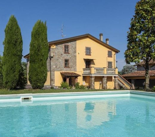 VILLA LEONE 12&2, Emma Villas