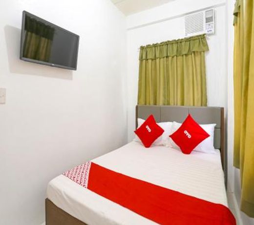 OYO 736 Jade Apartelle