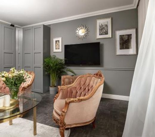 Daisy's Secret Apartment