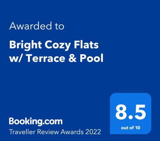 Bright Cozy Flats w/ Terrace & Pool