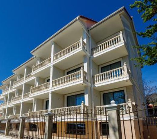 Dynasty Hotel