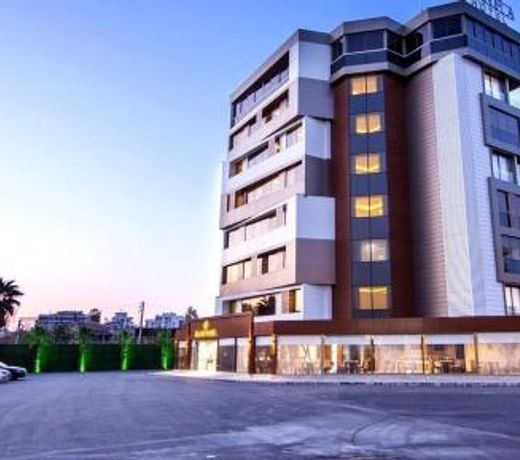 MAJURA HOTEL BUSINESS