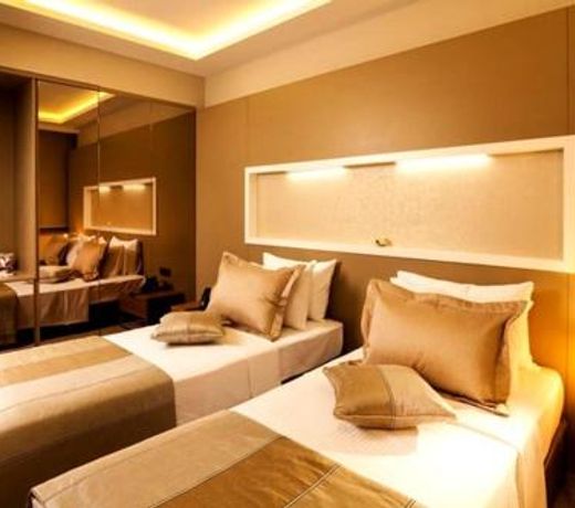 MAJURA HOTEL BUSINESS