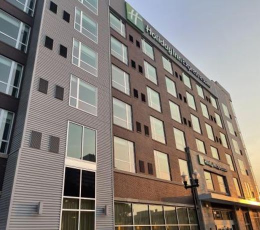 Holiday Inn Express & Suites - Lincoln Downtown , an IHG Hotel