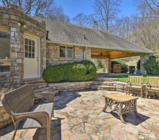 40-Acre Ski Retreat with Hot Tub and Trout Pond