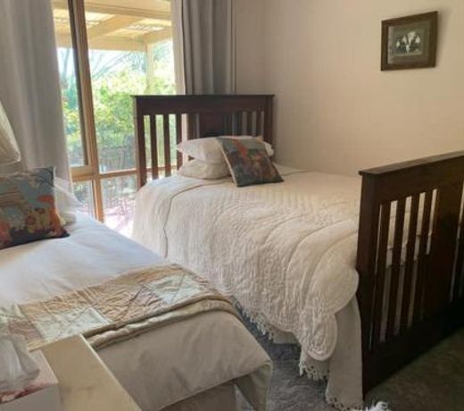 Hobreid House country stay with a beautiful garden - pets welcome