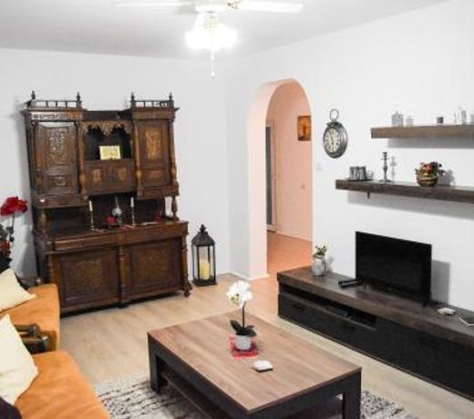 Spacious and cozy 3BD+Terrace Couples Apartment