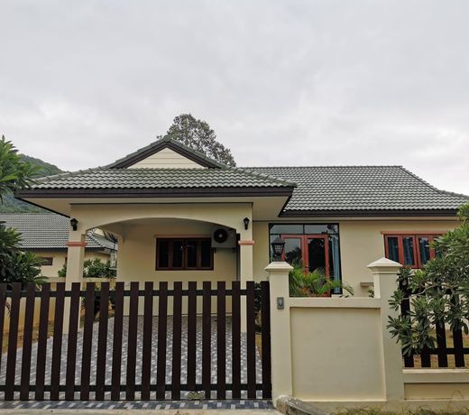 Baan Fha Navy à¸à¹à¸²à¸à¸à¹à¸²à¸à¸²à¸§à¸µà¸ªà¸±à¸à¸«à¸µà¸