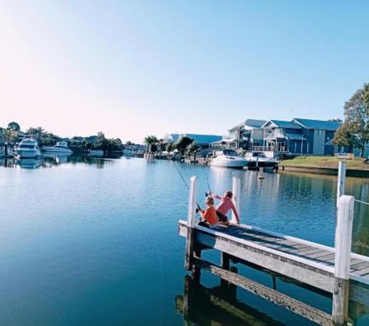 Captains Cove 1st Floor Spa Luxury Apartments - Free Netflix