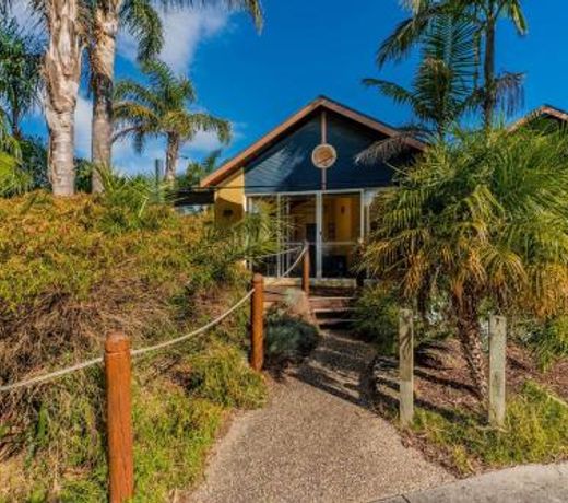 Beachy Haven at Sails close to the Beach