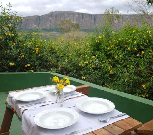CASA ACALANTA-Trilha das Flores-SERRA DA CANASTRA