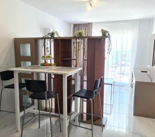 Fotoxenia Luxury Apts