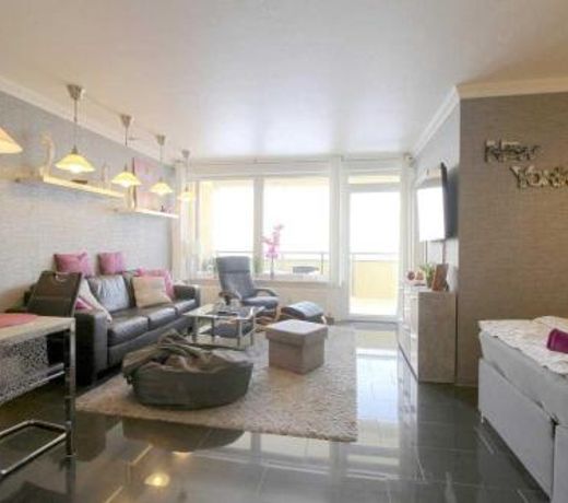 Apartment 475
