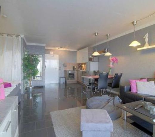 Apartment 475
