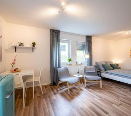 EG Wohnung, zentral, TOP Anbindung, mit großer Terrasse