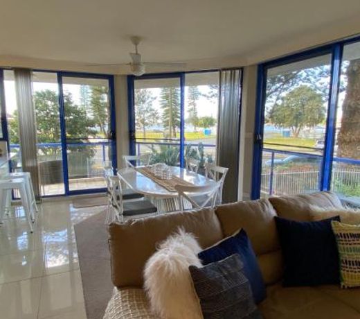 Heritage unit 101/18 Manning Street, Tuncurry