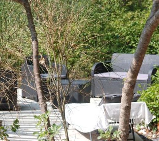 Le Chalet de la Villa Terre Neuve
