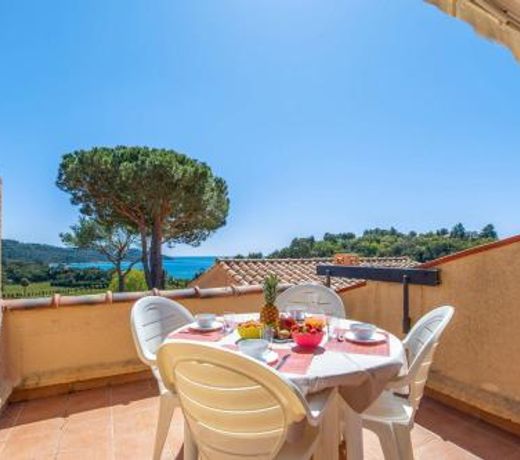 Nice flat at 8 min walk from the beach in La Croix-Valmer - Welkeys