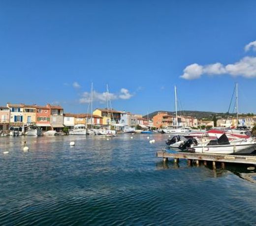 Les pieds dans l'eau