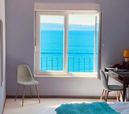 Hotel Elu Iris