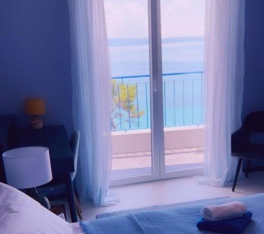 Hotel Elu Iris