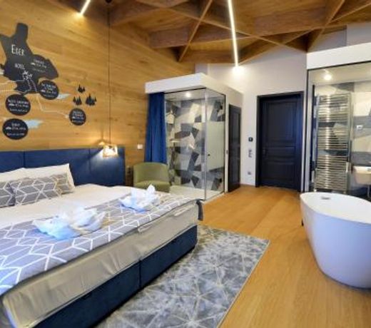 1552 Boutique Hotel