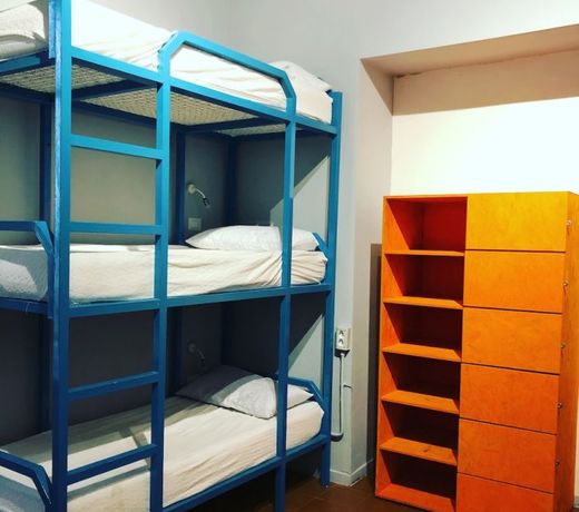 H Hostel Friendly Accommodation