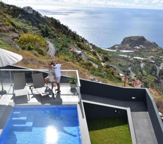 Villa Golden Charm