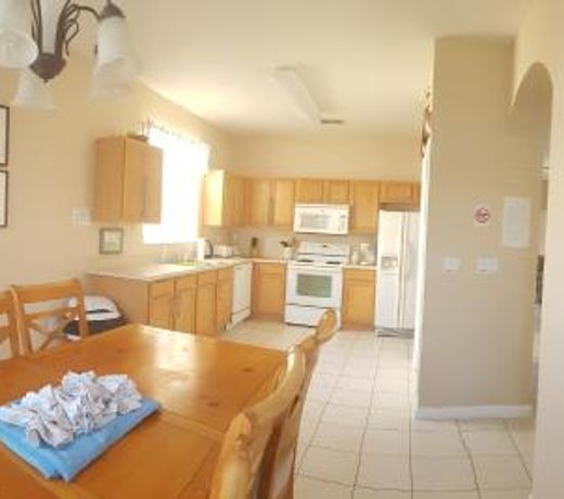 Beautiful 4 Bedroom Villa Private Gated Community