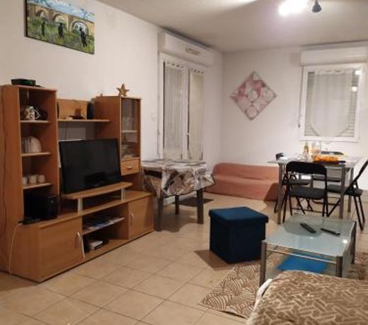 Carcassonne T3 residentiel rez de jardin piscine, wifi, tennis, fitness
