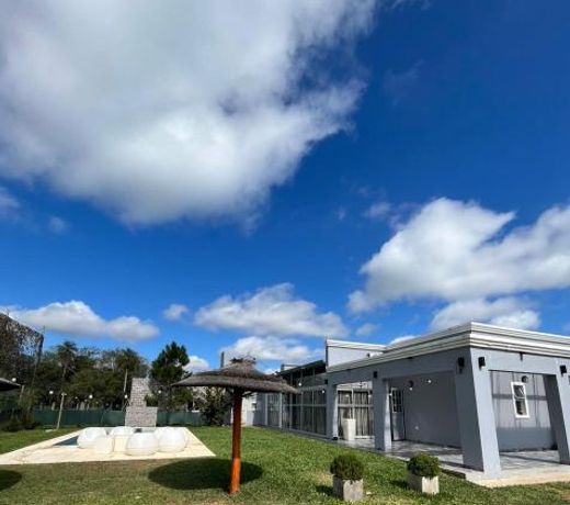 Bitcoin s House Quinta Familiar 1000 m2 Piscina
