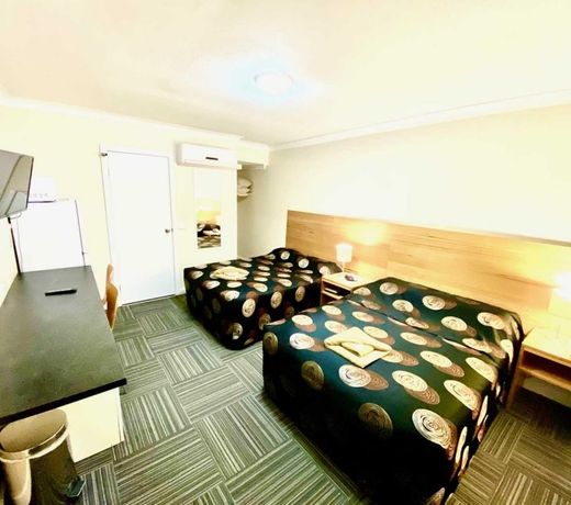 Auto Lodge Motor Inn