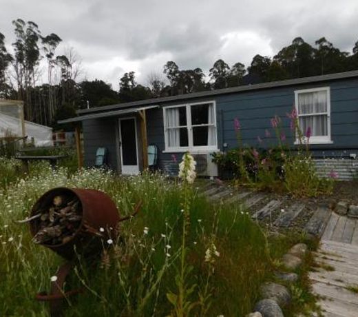The Gardener's Cottage on Warrentinna