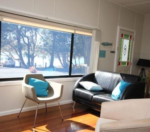 AQUA COTTAGE 16 Aqua Cres Lake Cathie