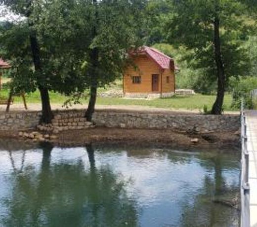 Vikendica na Janju