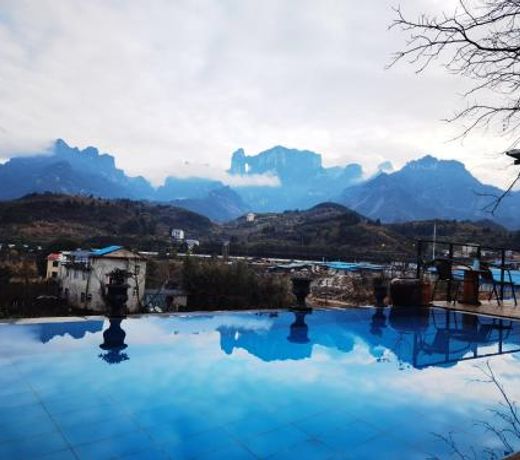 Tujia folk houses