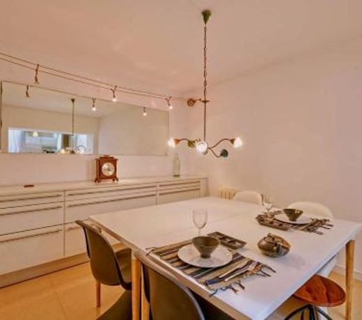 Casa de Pueblo junto Barcelona Centro