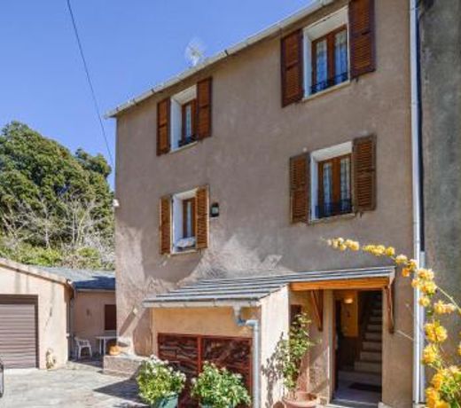 Stunning home in Morosaglia with 4 Bedrooms and WiFi