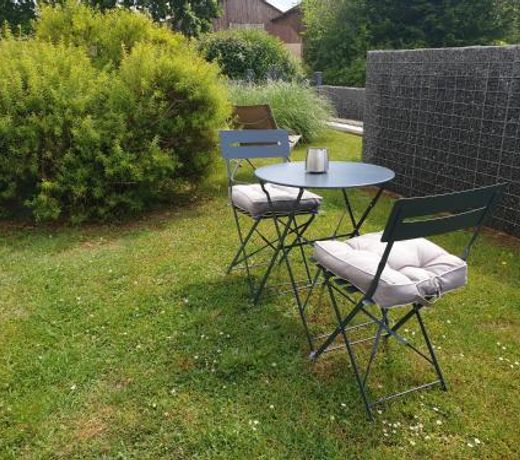 Mignon studio dans maison Ã  la campagne