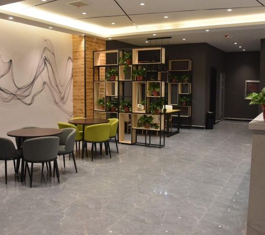 Shell Hotel Kaifeng Jin'an Road Bianxihu Wanda Plaza