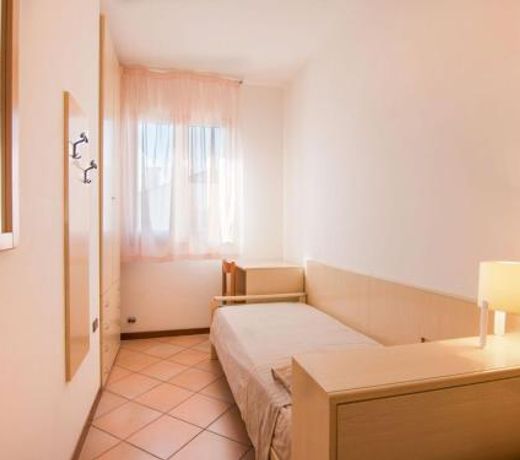 Cosy Holiday Home in Rosolina near Sea Beach