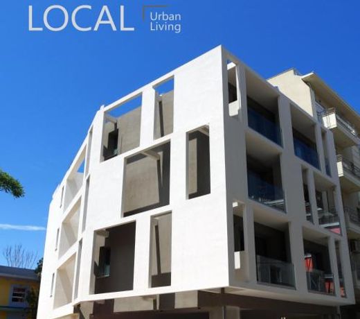 Local Urban Living