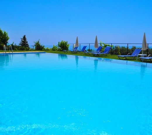 Studio Apartments Escape, Swimming Pool - Pelekas Beach
